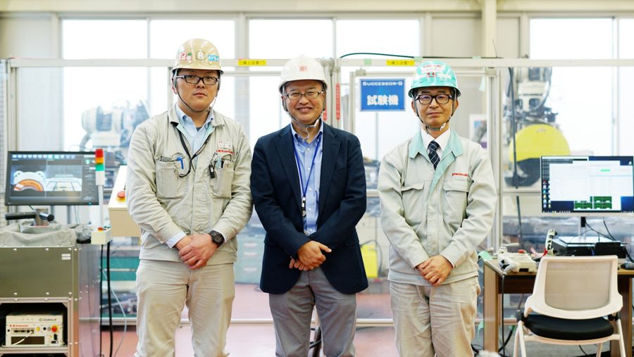 动力解決计划及陆地工程公司製造推廣二課副課長小月孝典、營業部課長石田淳、設計一課成套設備部課長桐利孝典